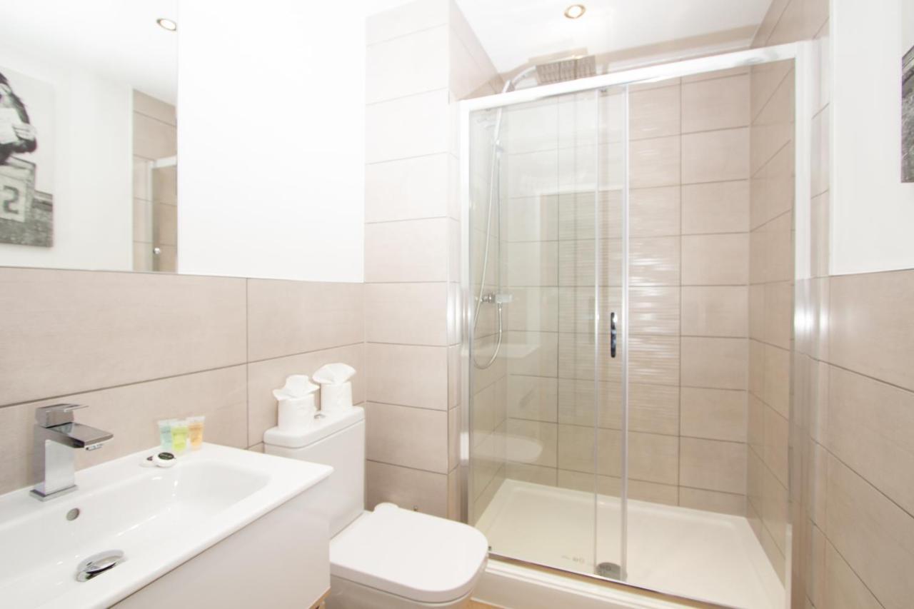 Stylish Studio Apt Overlooking Old Trafford Manchester Kültér fotó