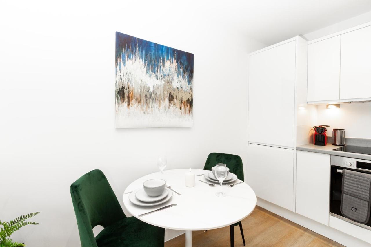 Stylish Studio Apt Overlooking Old Trafford Manchester Kültér fotó