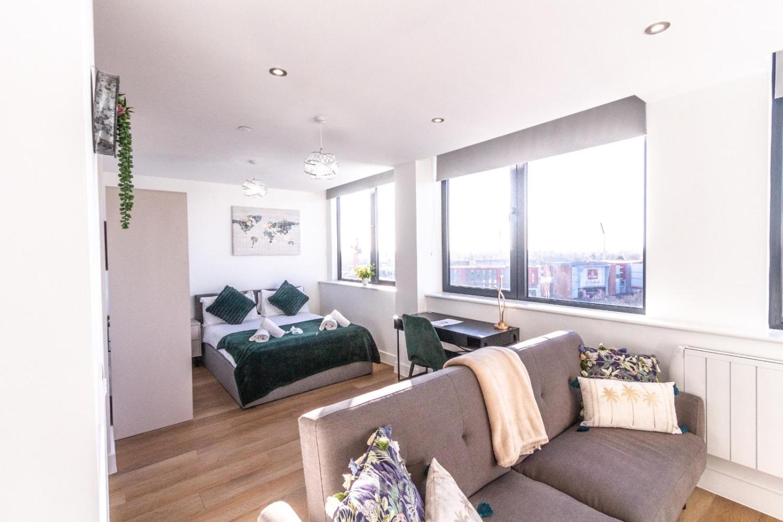 Stylish Studio Apt Overlooking Old Trafford Manchester Kültér fotó